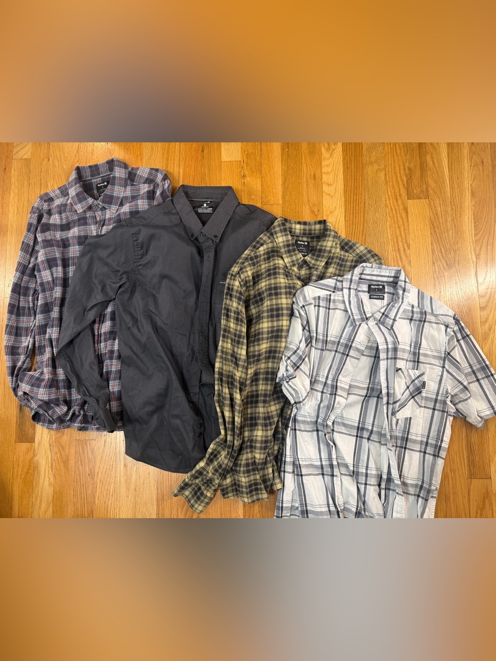 Hurley Men's Button up Shirts (3 Long Sleeve, 1 short sleeve) Lrg
